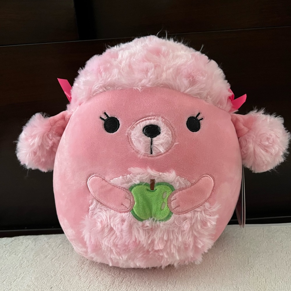 Chloe Squishmallow